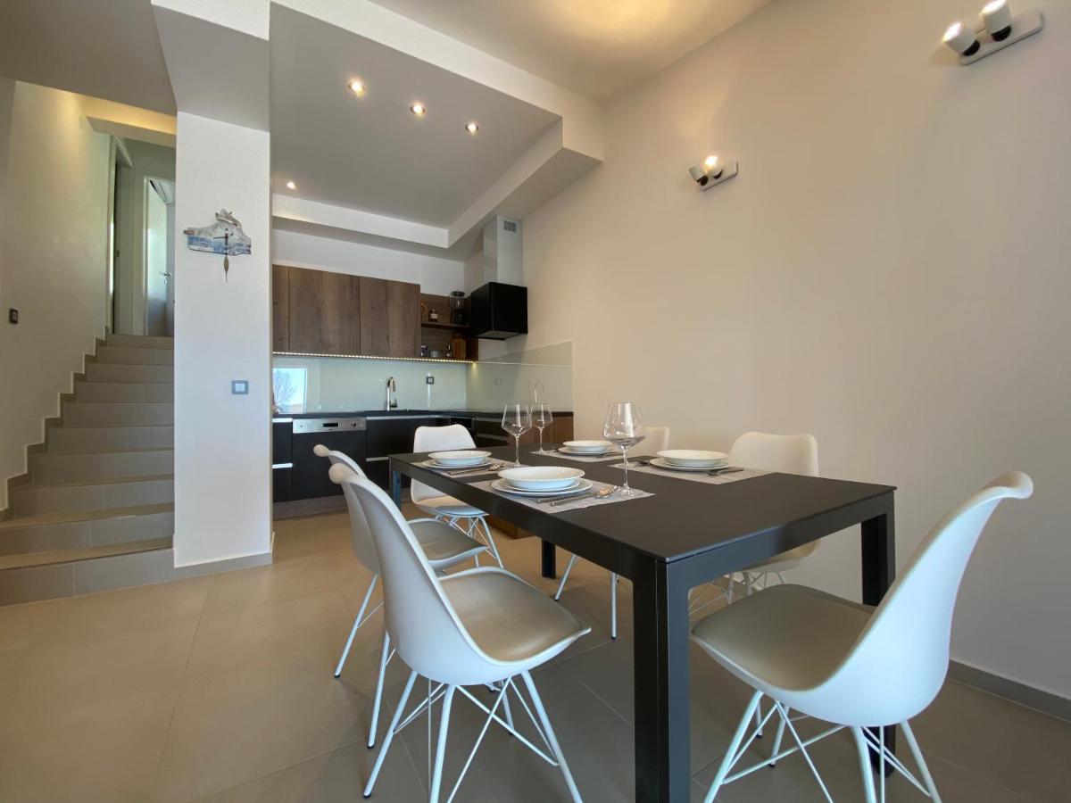 Holiday House Laura Vir Exterior foto